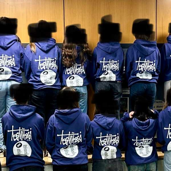 leute,-person,-t-shirt,-menschenmenge,-hosen